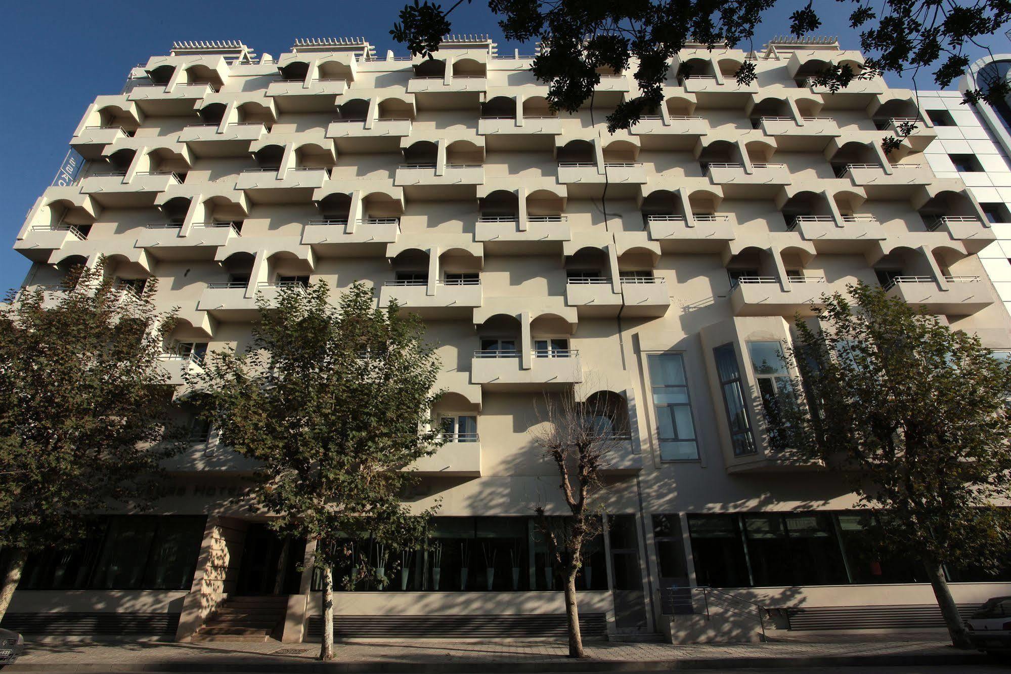 Ambassadeurs Hotel Tunis Exteriér fotografie